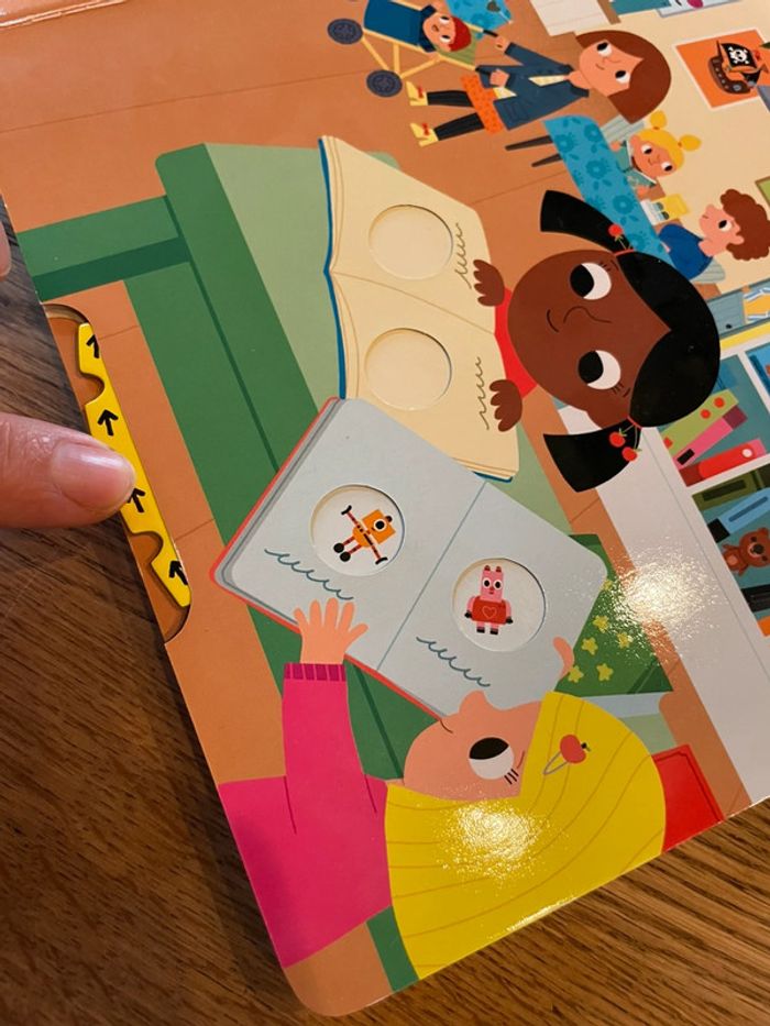 Livre cartonné Ma librairie animée Tourne rire pousse - photo numéro 10