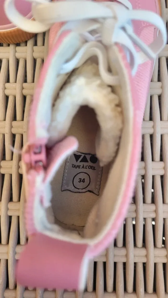 Baskets taille 34 - photo numéro 4