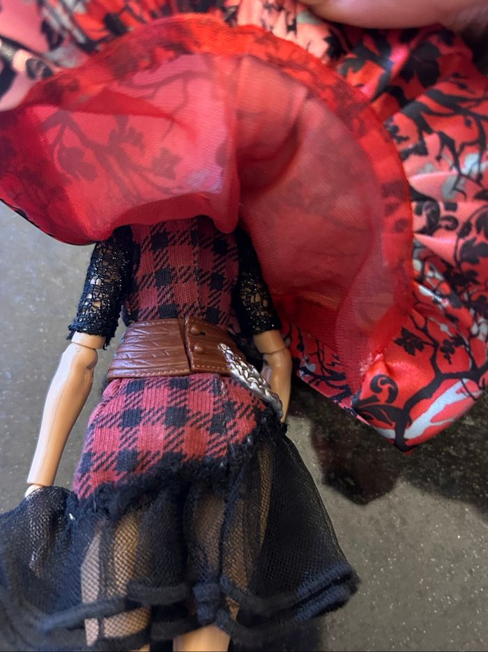 Poupée Ever After High, Cerise Hood - photo numéro 9