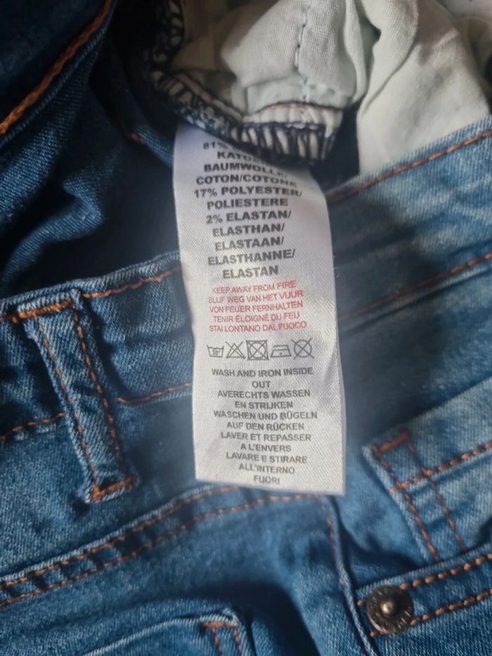 Jeans bleu neuf - photo numéro 4