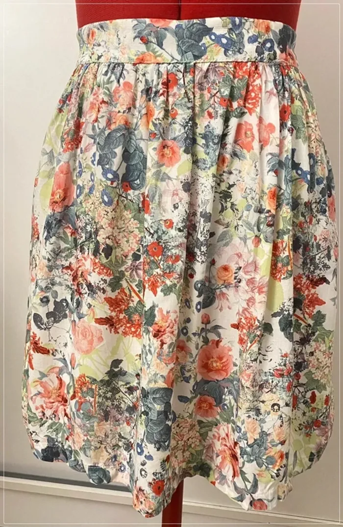 Jupe fleurie Camaieu