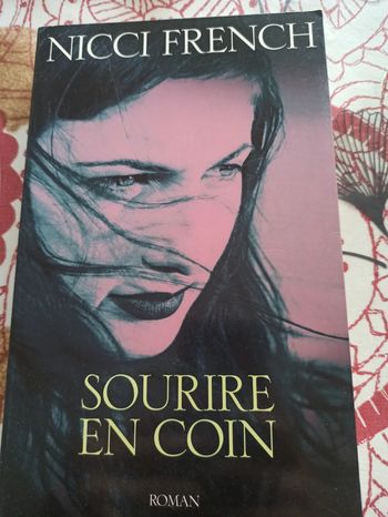 Sourire en coin
