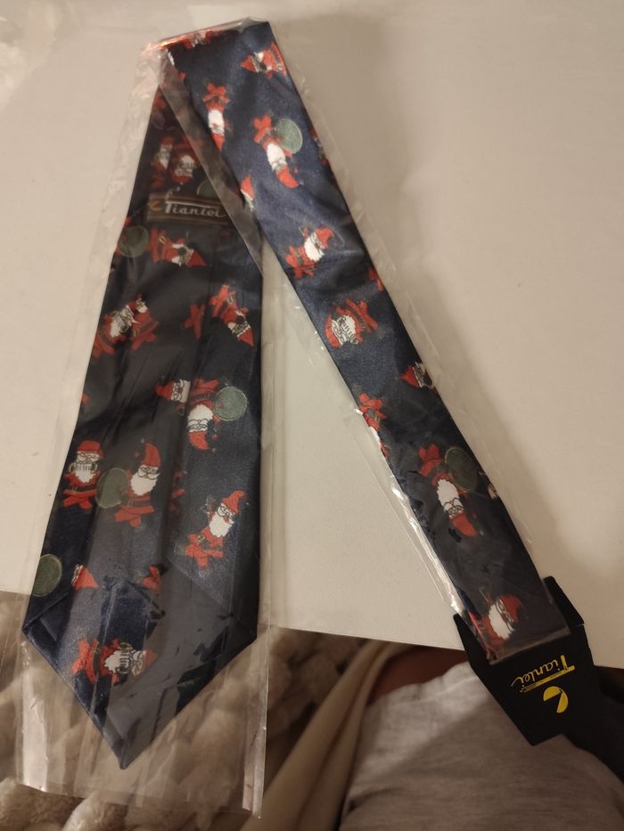 Cravate - photo numéro 3