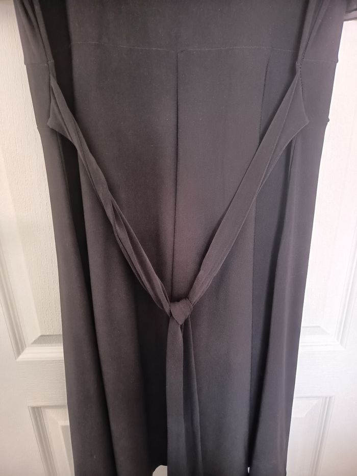 Robe noir - photo numéro 8