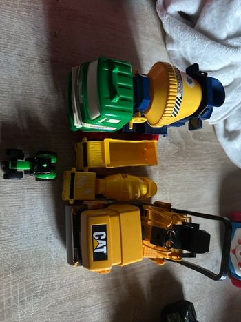 Camion chantier et tracteur 