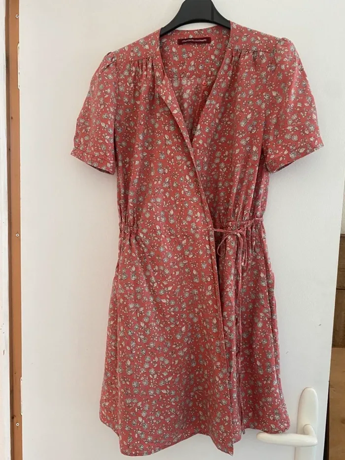 Robe cache coeur comptoir des cotonniers fleurie en 36 - photo numéro 2