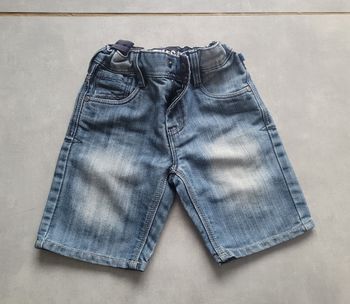 Short 3 ans