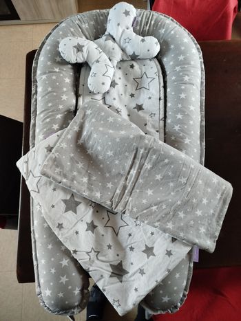 Réducteur de lit, couverture bébé