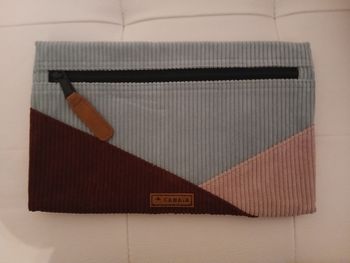 Pochette frontale cabaïa neuve sans étiquette 