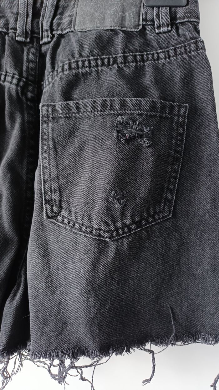 Lot de 2 shorts destroye - photo numéro 4