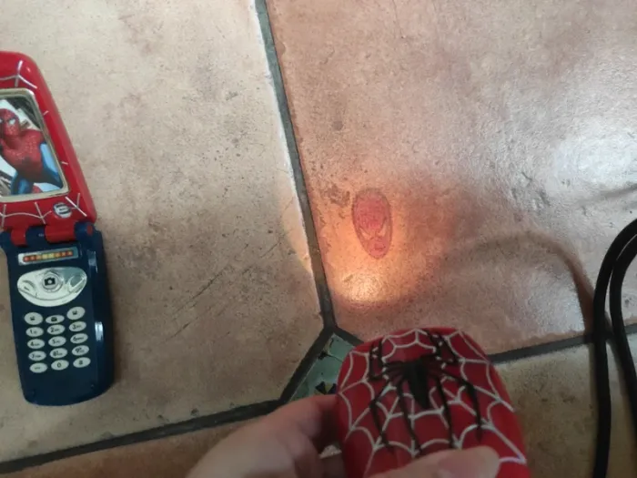 Téléphone musical et projecteur Spiderman - photo numéro 3