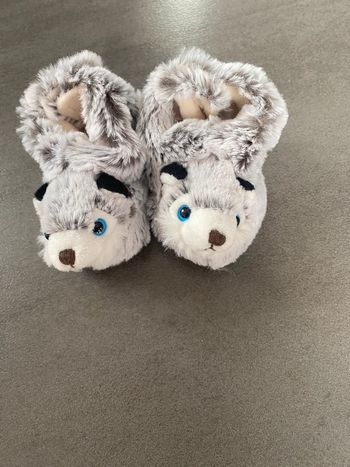 Chaussons neufs marmottes 0-6 mois
