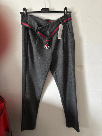 Pantalon tailleur 550