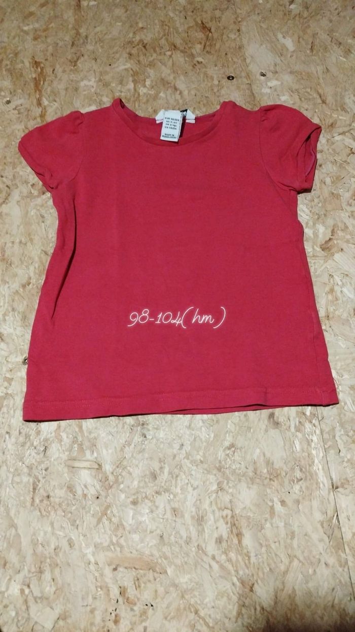 T-shirt fille taille 98-104. 3-4 ans