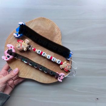 Attache tétine