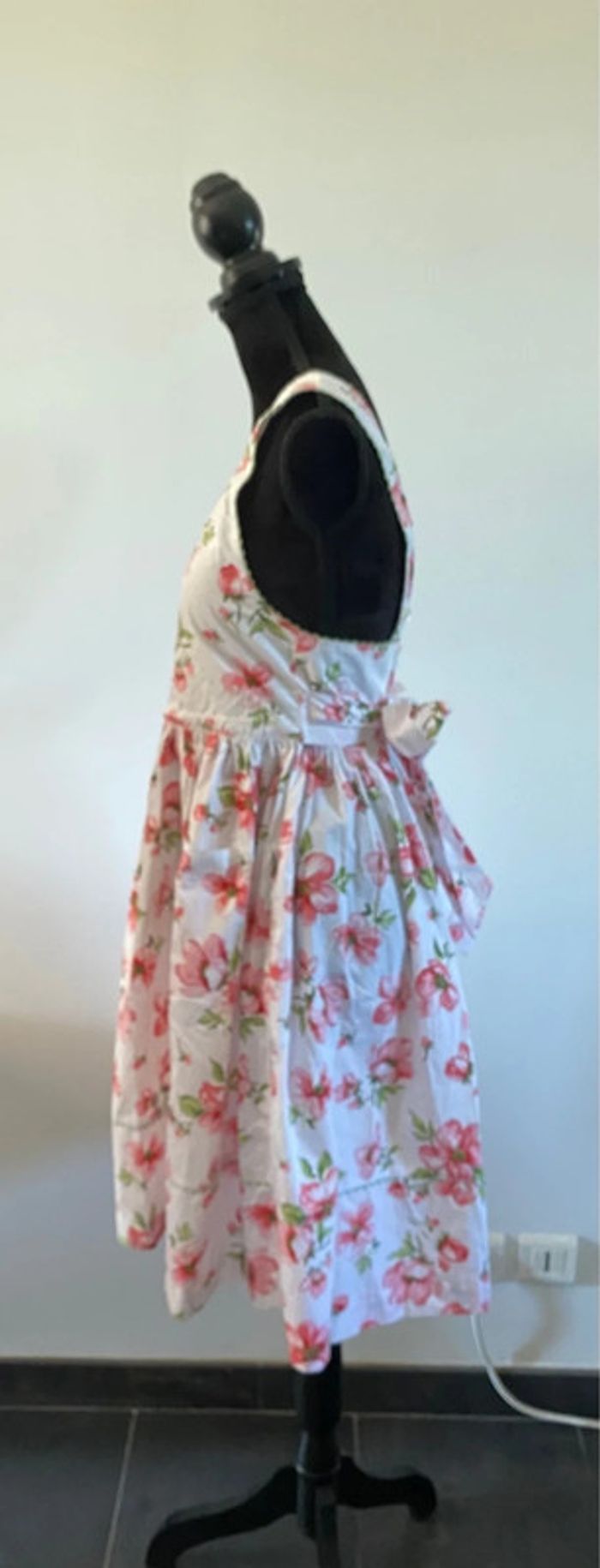 Robe d’été blanche avec fleurs rose et vertes taille 34 - photo numéro 5