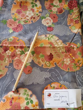 🏡 Grand coupon coton japonais motif floral traditionnel