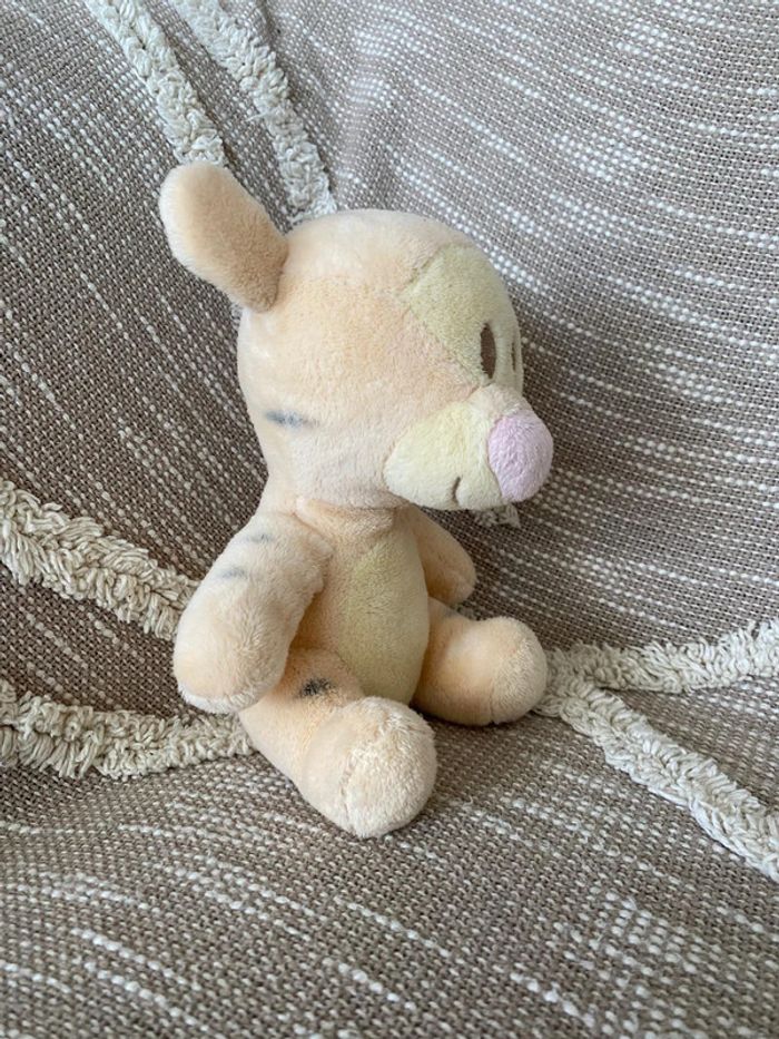 Peluche doudou 20cm Disney tigrou tigre orange claire beige très bon état - photo numéro 2