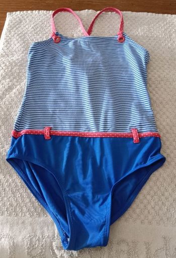 Maillot de bain taille 6 ans
