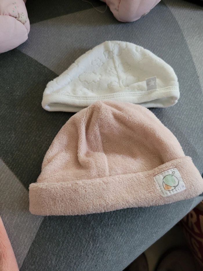 Lot bonnet naissance et chausson