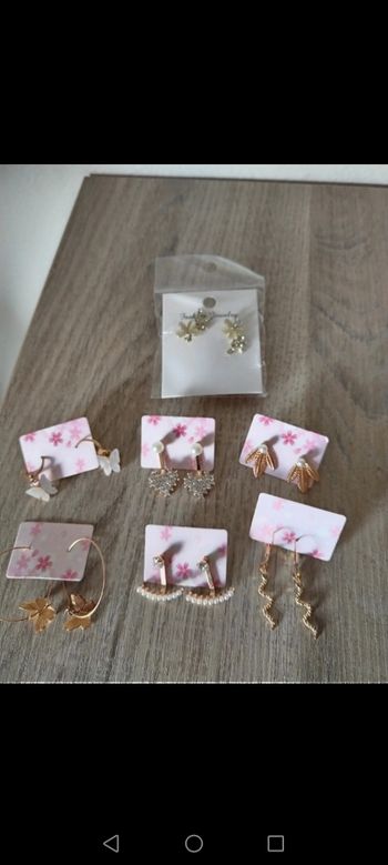 Lot boucles d'oreilles fantaisies Neufs