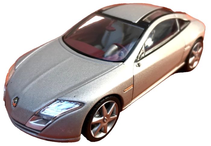 Voiture miniature Renault Fluence Norev Echelle : 1/43ème - photo numéro 8
