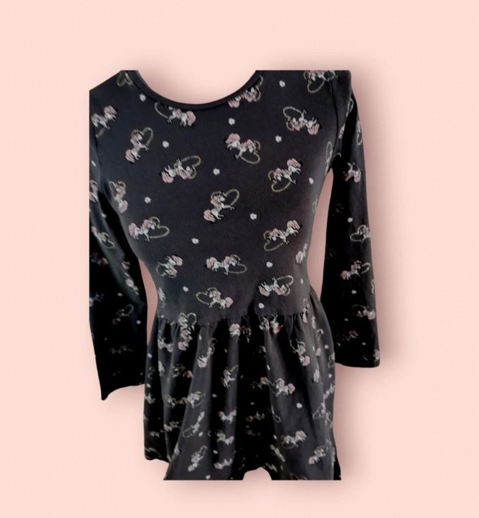 Robe manches longues marron licornes et cœur pailletés dorés C&A taille 9 ans - photo numéro 2