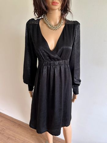 Robe noire à manches longues avec dentelle Breal taille 38 jamais portée