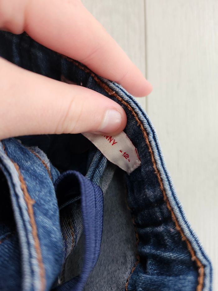Lot 2 jeans Levis 12 ans - photo numéro 3