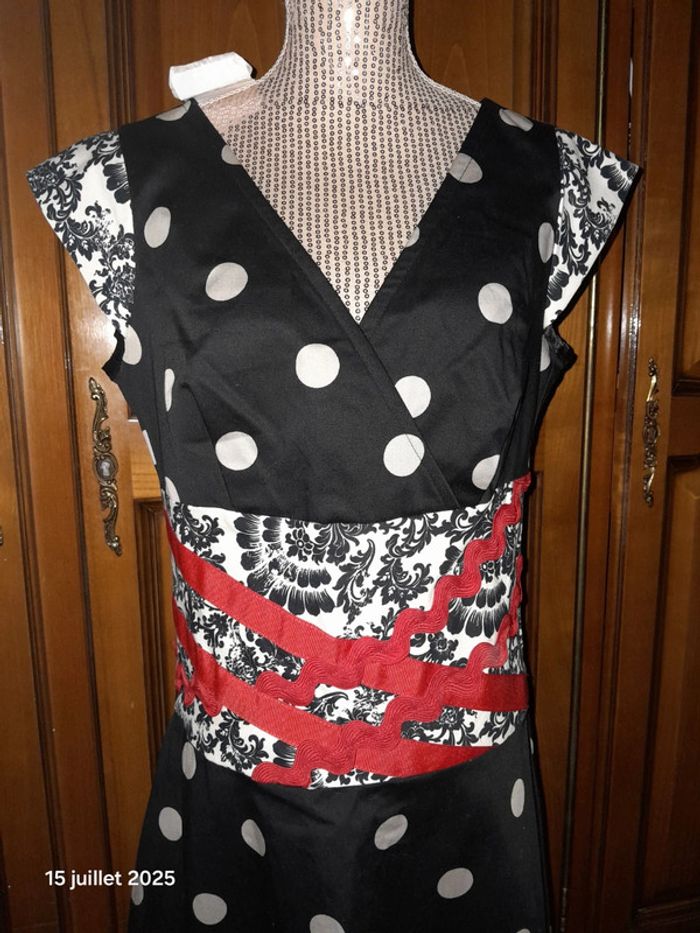 Robe rétro vintage - photo numéro 2