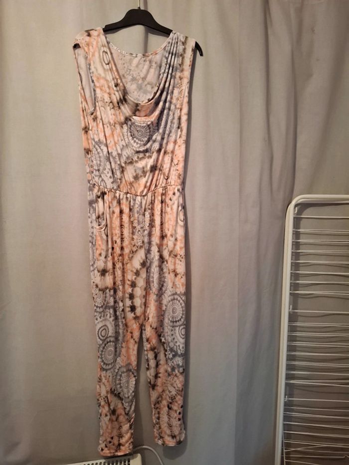 Magnifique combinaison femme manche courte été leger