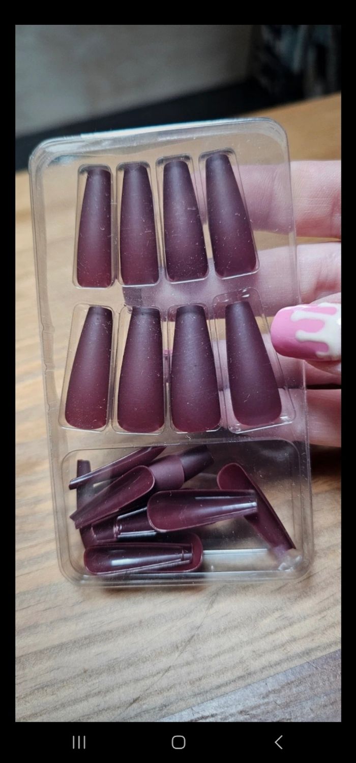 Faux ongles - photo numéro 2