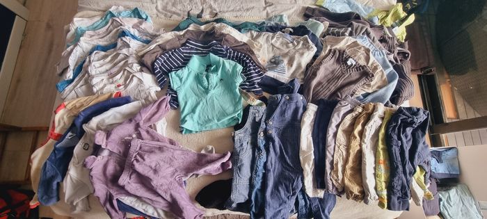 Lot de vêtements bébé taille 6 mois