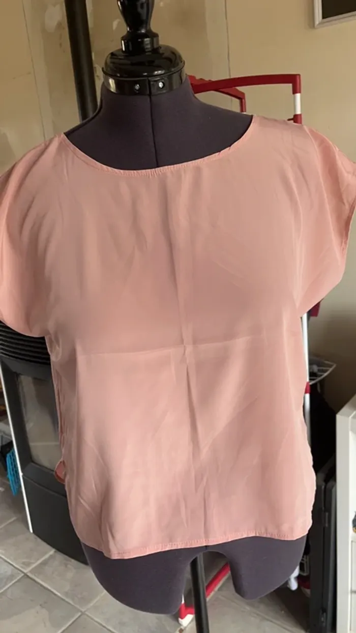 T shirt rose