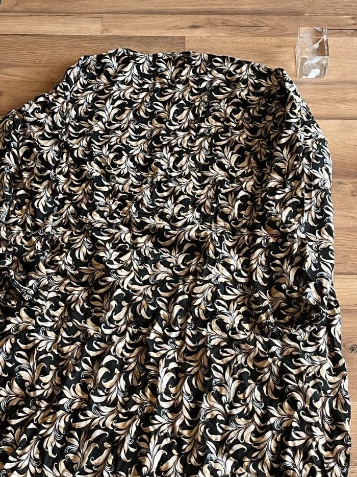 Je vend une robe femme taille XL très bon etat