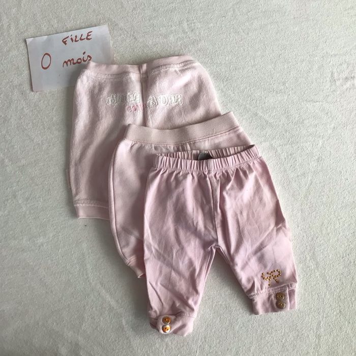 Lot pyjama et pantalons 0mois - photo numéro 2