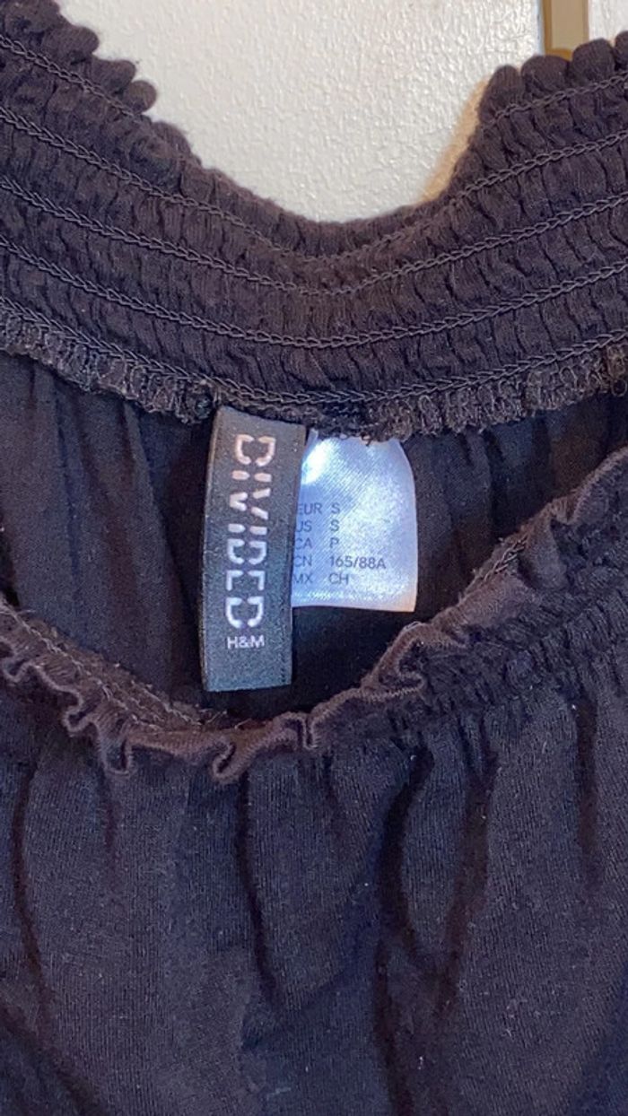 Tee-shirt noir - photo numéro 2