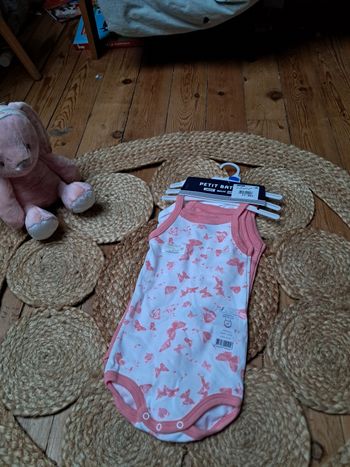 Lots de trois bodie fine bretelle 