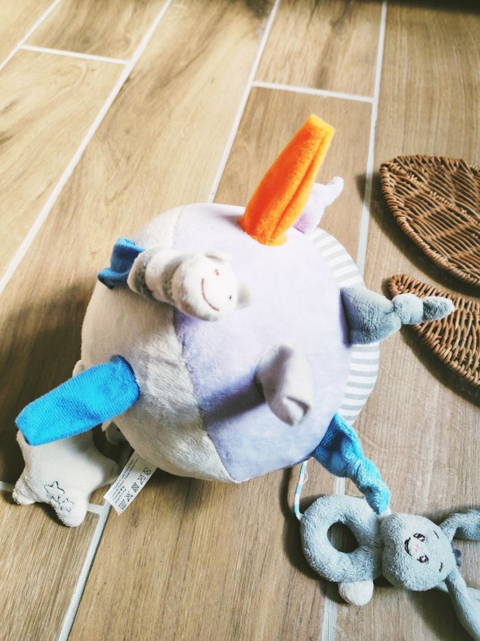 🐰Balle peluche d'éveil sensoriel en tissu/peluche - photo numéro 2