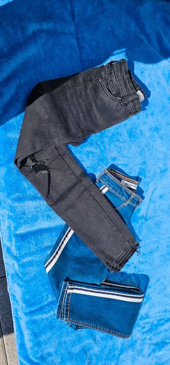 Lot de 2 jeans Zara Bershka taille 32