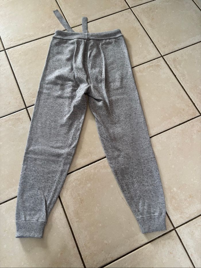 Jogging gris - photo numéro 2