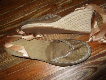 chaussures compensées hautes taille 41 NEUF