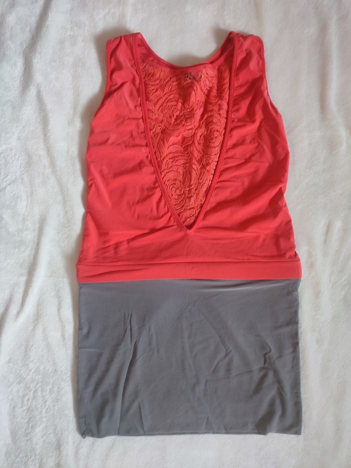 Robe tunique orange et kaki avec ceinture dorée et dentelle au dos taille 36 - photo numéro 3