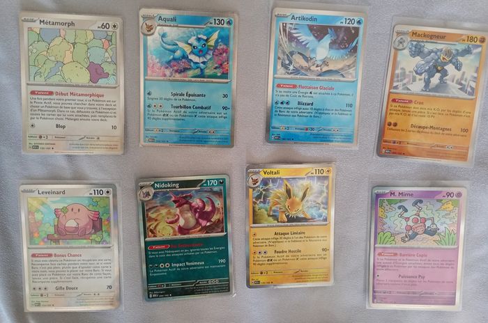 Lot 80 cartes Pokémon 151 EV3.5 18Rev./8Holos/1Cosmos/53Co sans Double 🇫🇷 - photo numéro 2