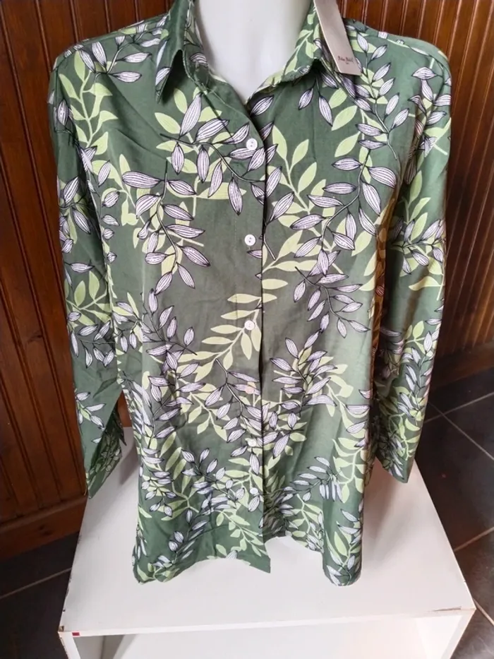 Blouse/tunique femme marque Melya Melody taille 48/50 - photo numéro 2