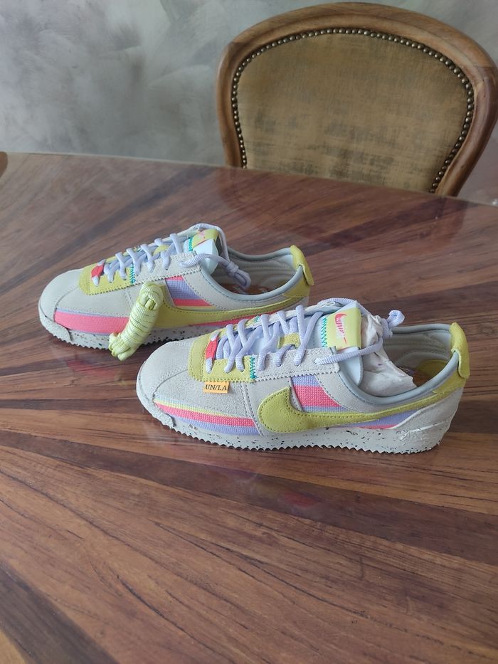 Baskets Nike Cortez SP T 39