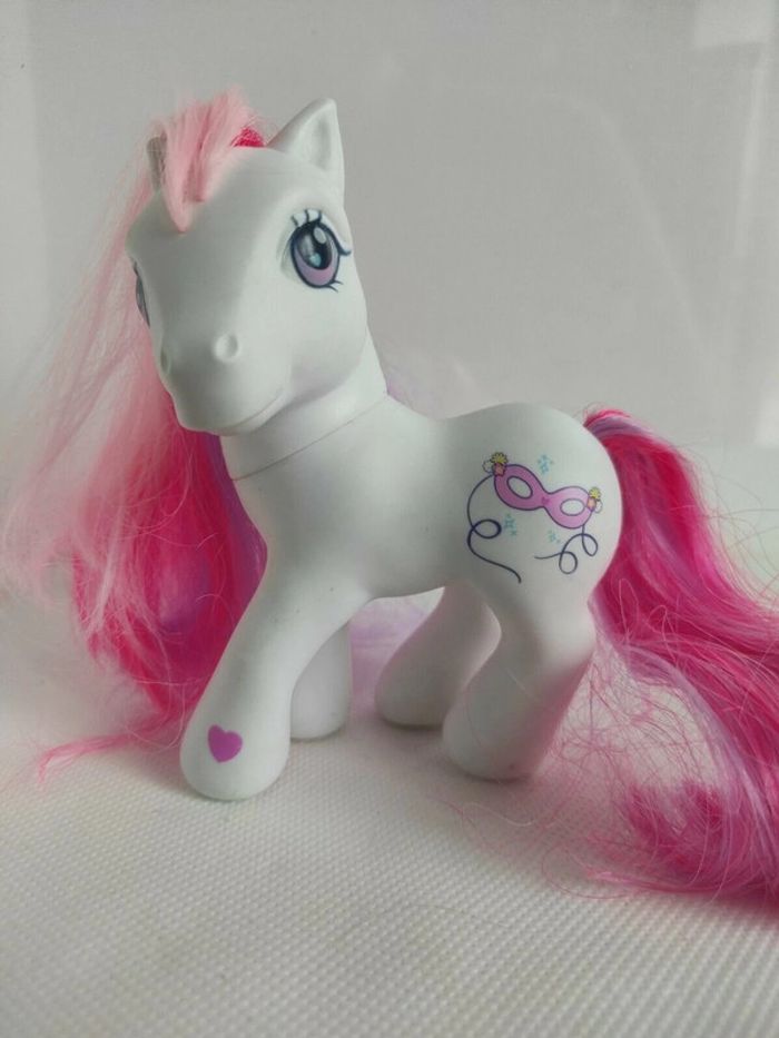 my little pony g3 Frilly frocks