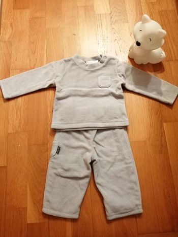 Ensemble pantalon et pull