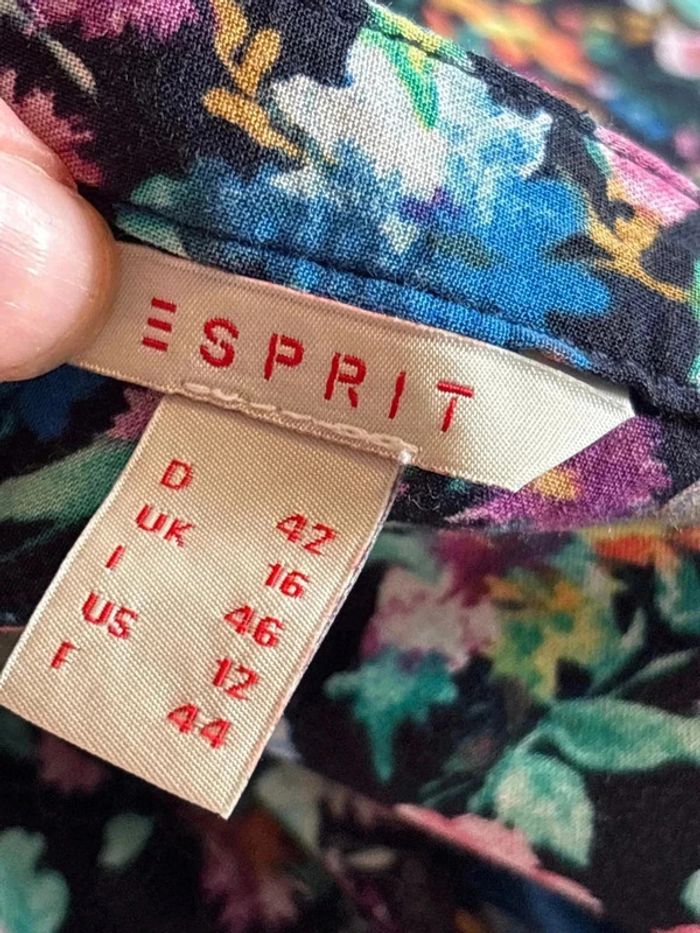 Chemise fleurie taille 44 marque esprit• - photo numéro 4