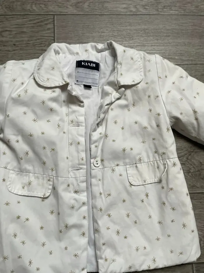 Manteau blanc Etoiles dorées  Kiabi 24 mois  Fille 24 mois #ingridblogmode2ans - photo numéro 7